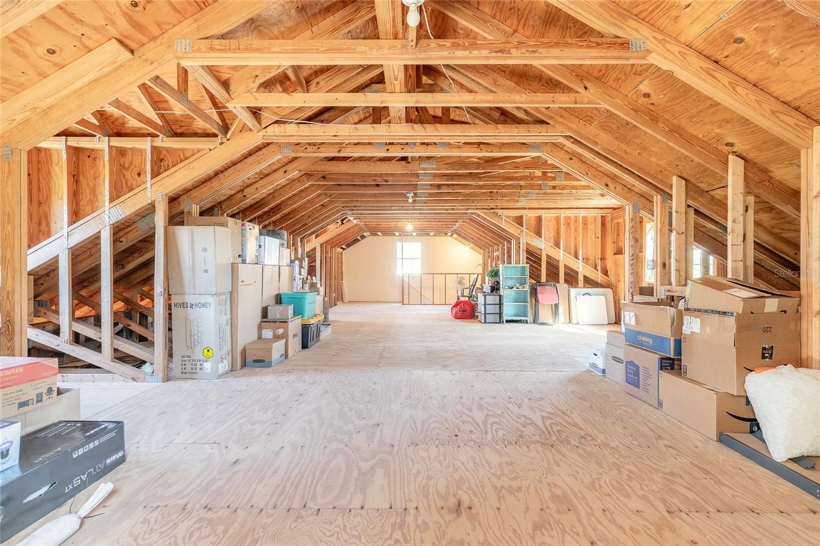 Image 59 of 75 For 458 Beach Street