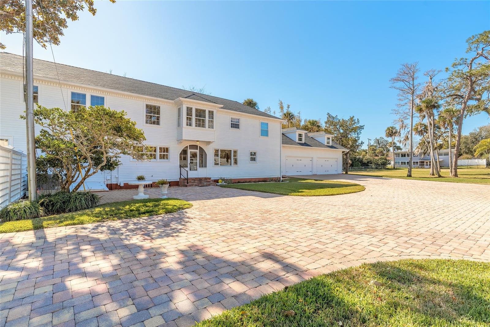 Image 65 of 75 For 458 Beach Street