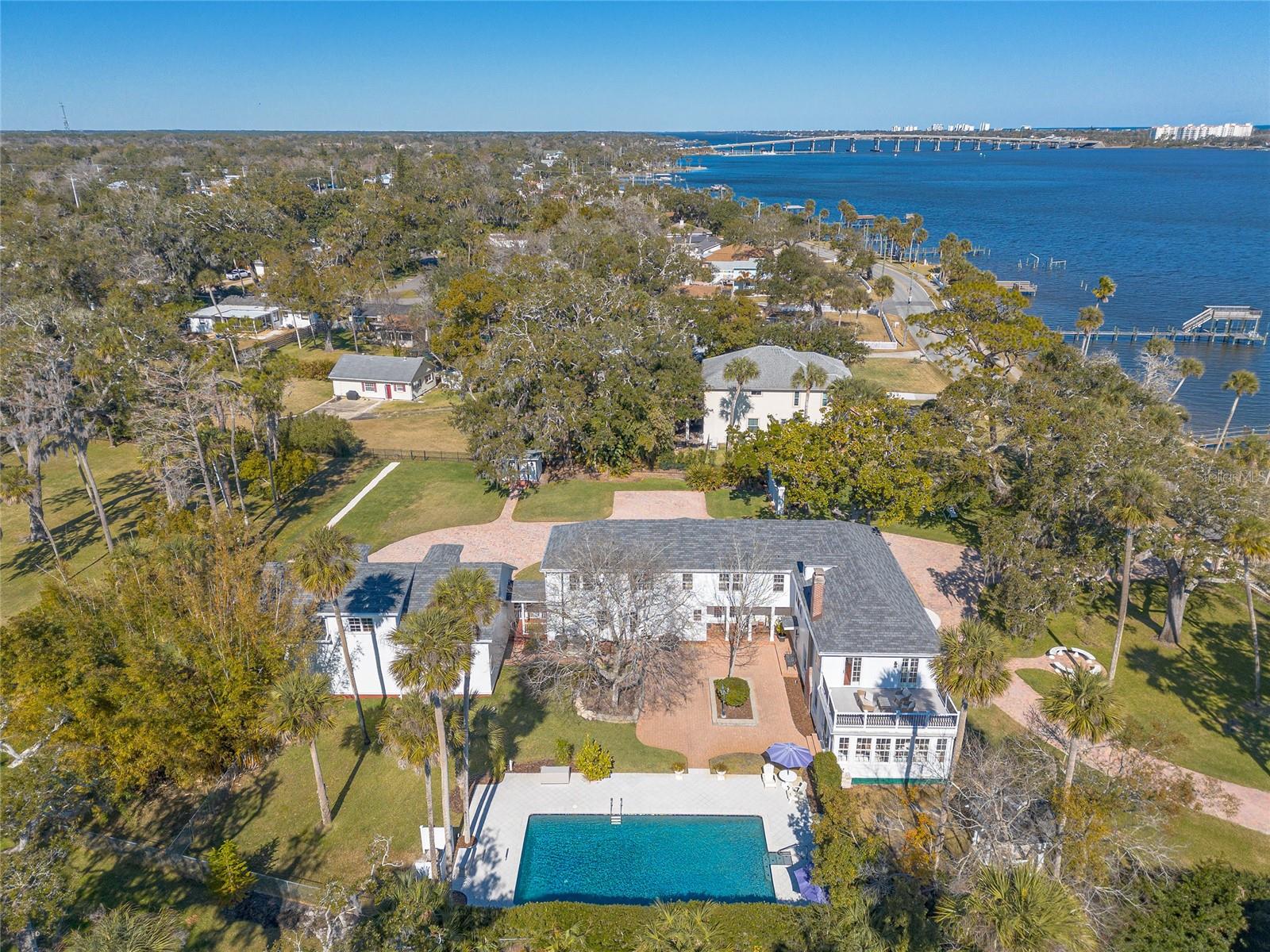 Image 68 of 75 For 458 Beach Street