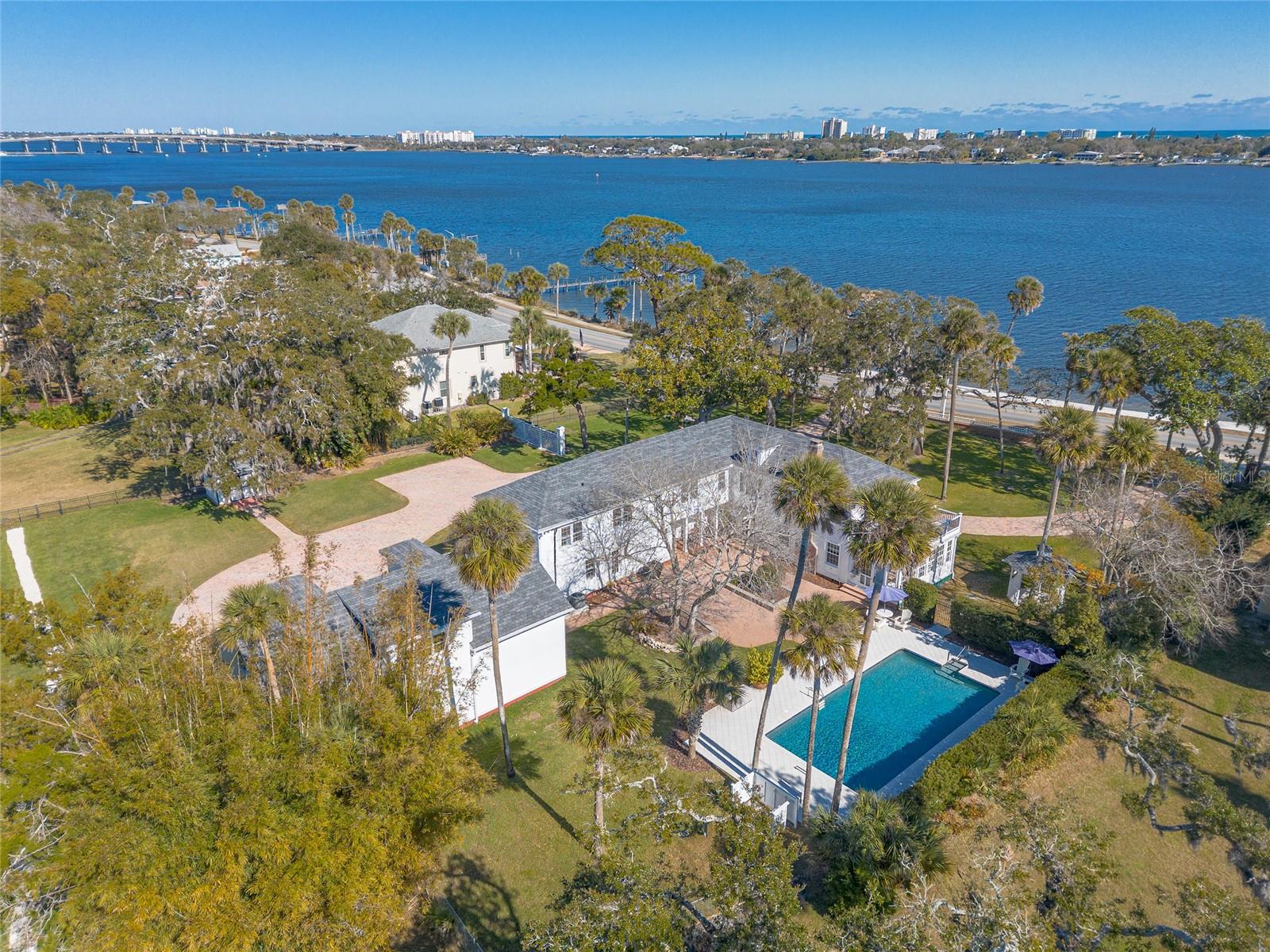 Image 69 of 75 For 458 Beach Street