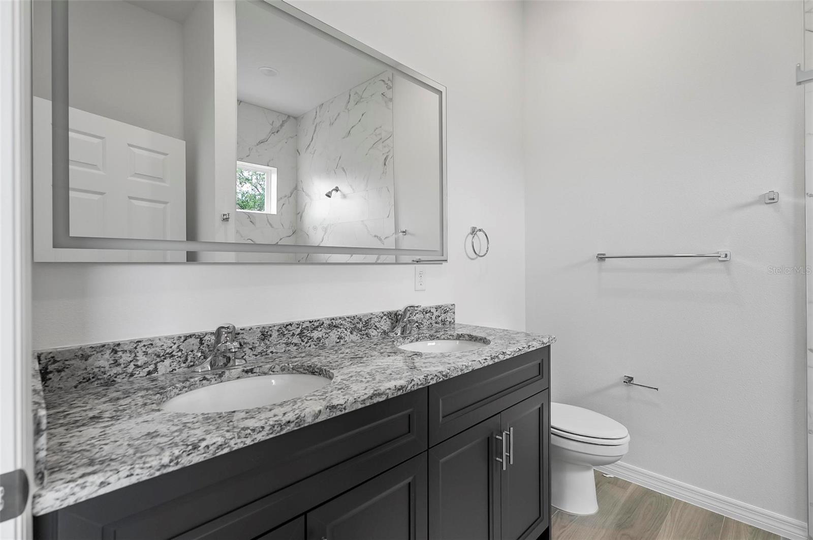 Image 20 of 37 For 31 Louvet Lane A