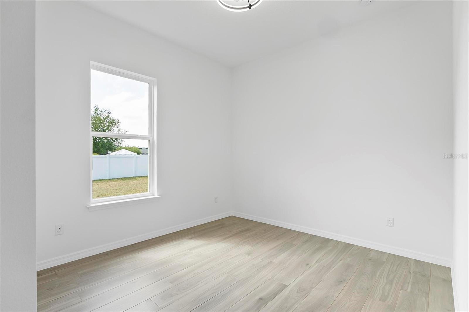 Image 29 of 37 For 31 Louvet Lane A