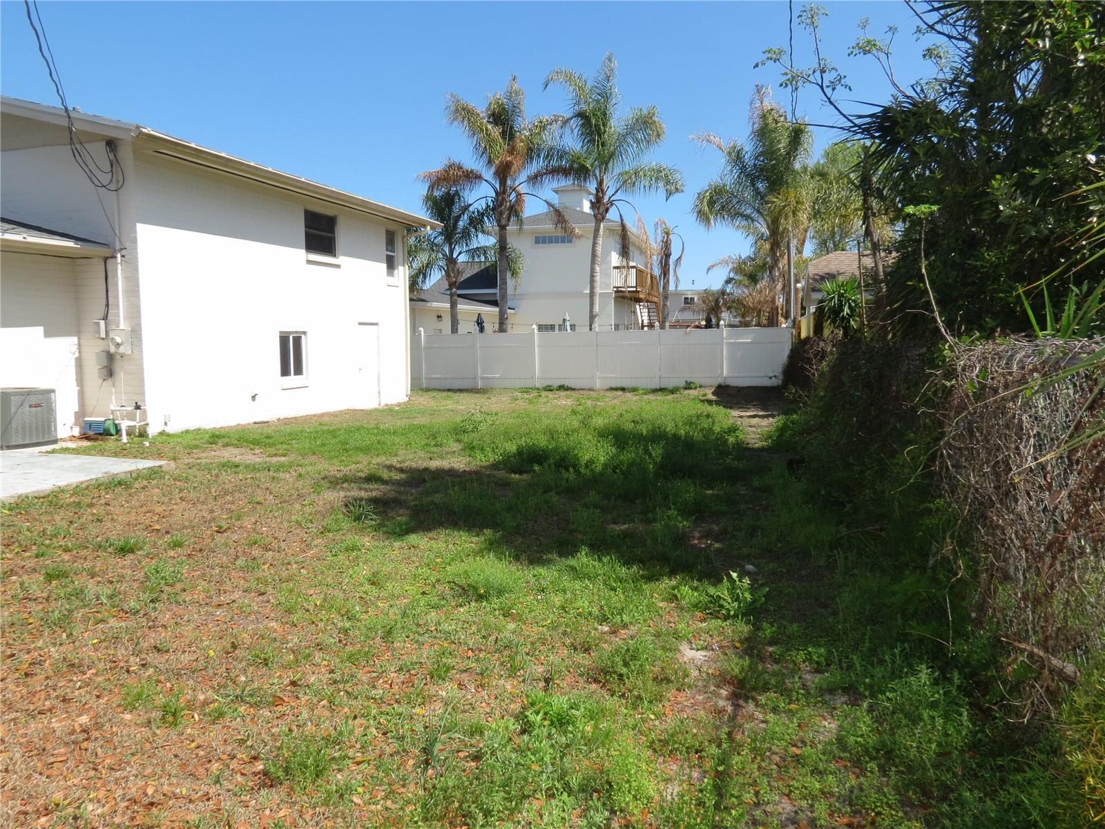 Image 14 of 18 For 122 Magnolia Drive