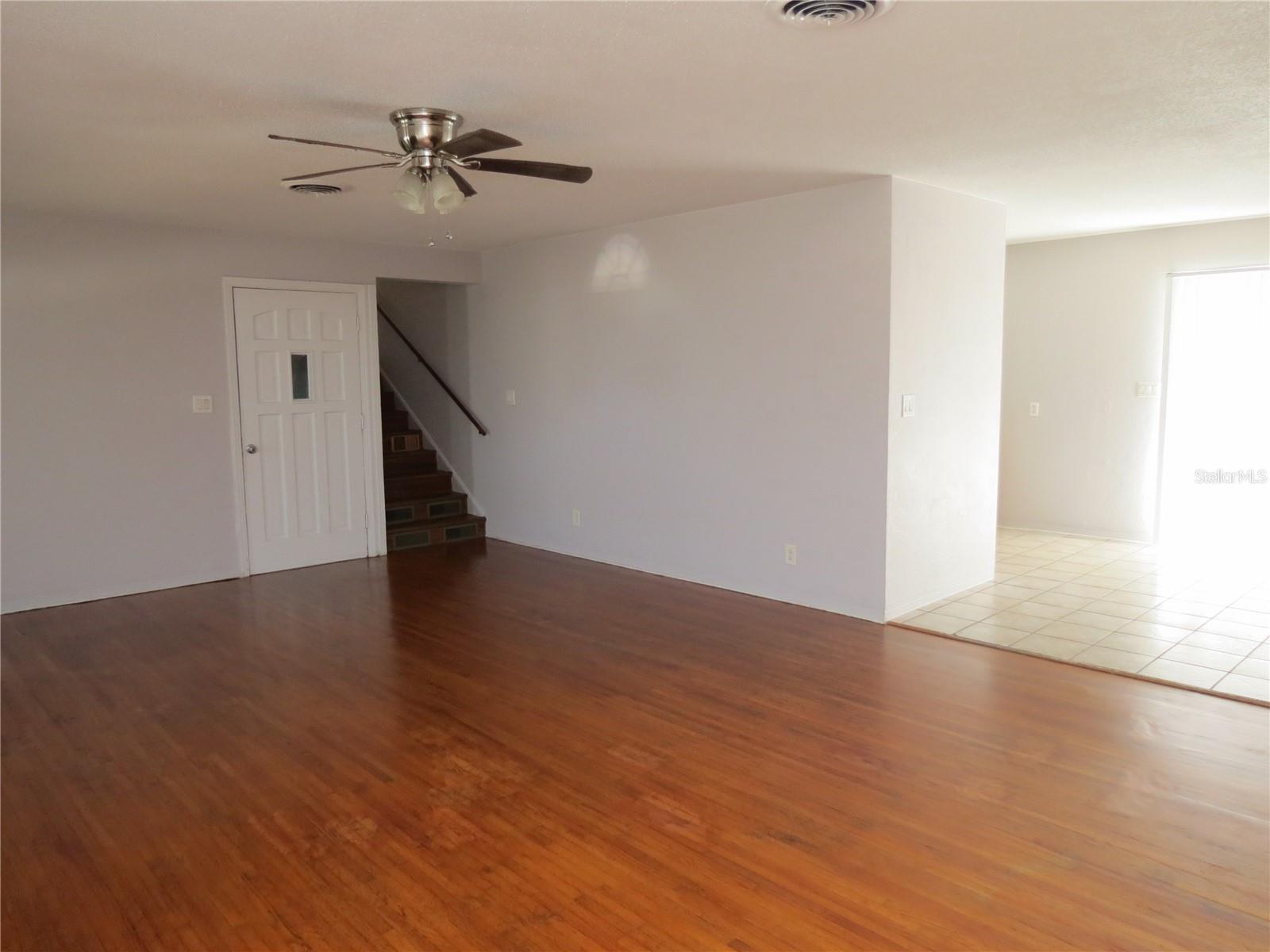 Image 3 of 18 For 122 Magnolia Drive