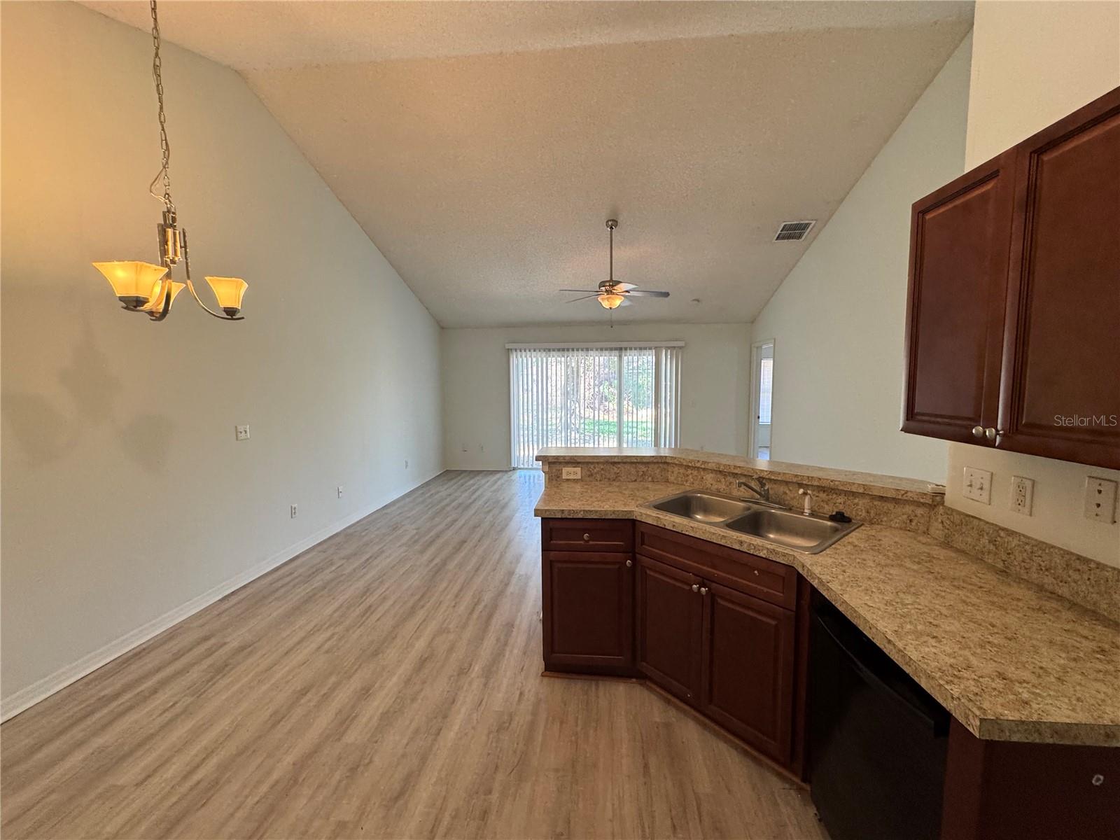 Image 3 of 12 For 28 Bunker Knolls Lane