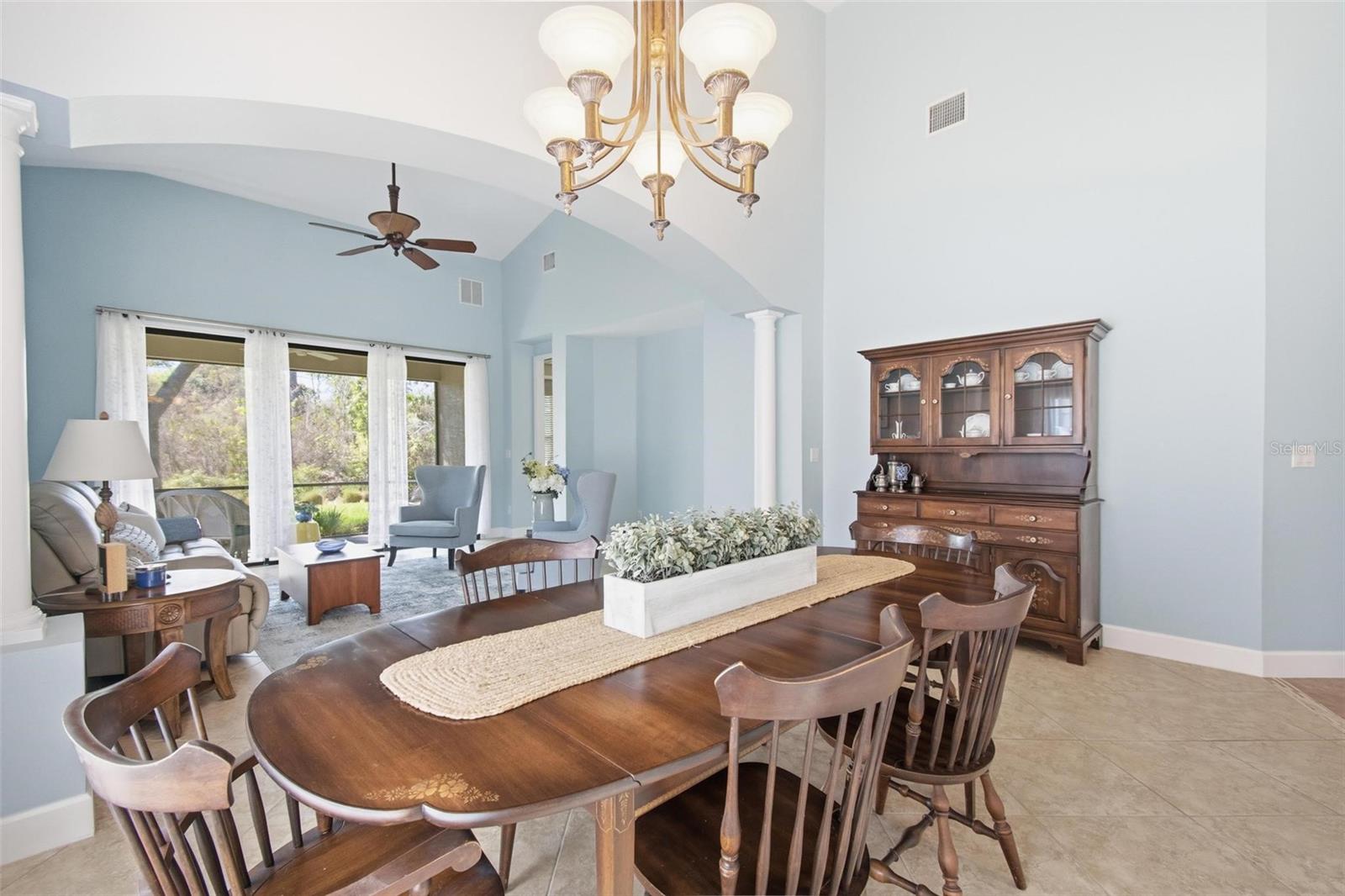 Image 22 of 59 For 3 River Park Drive N