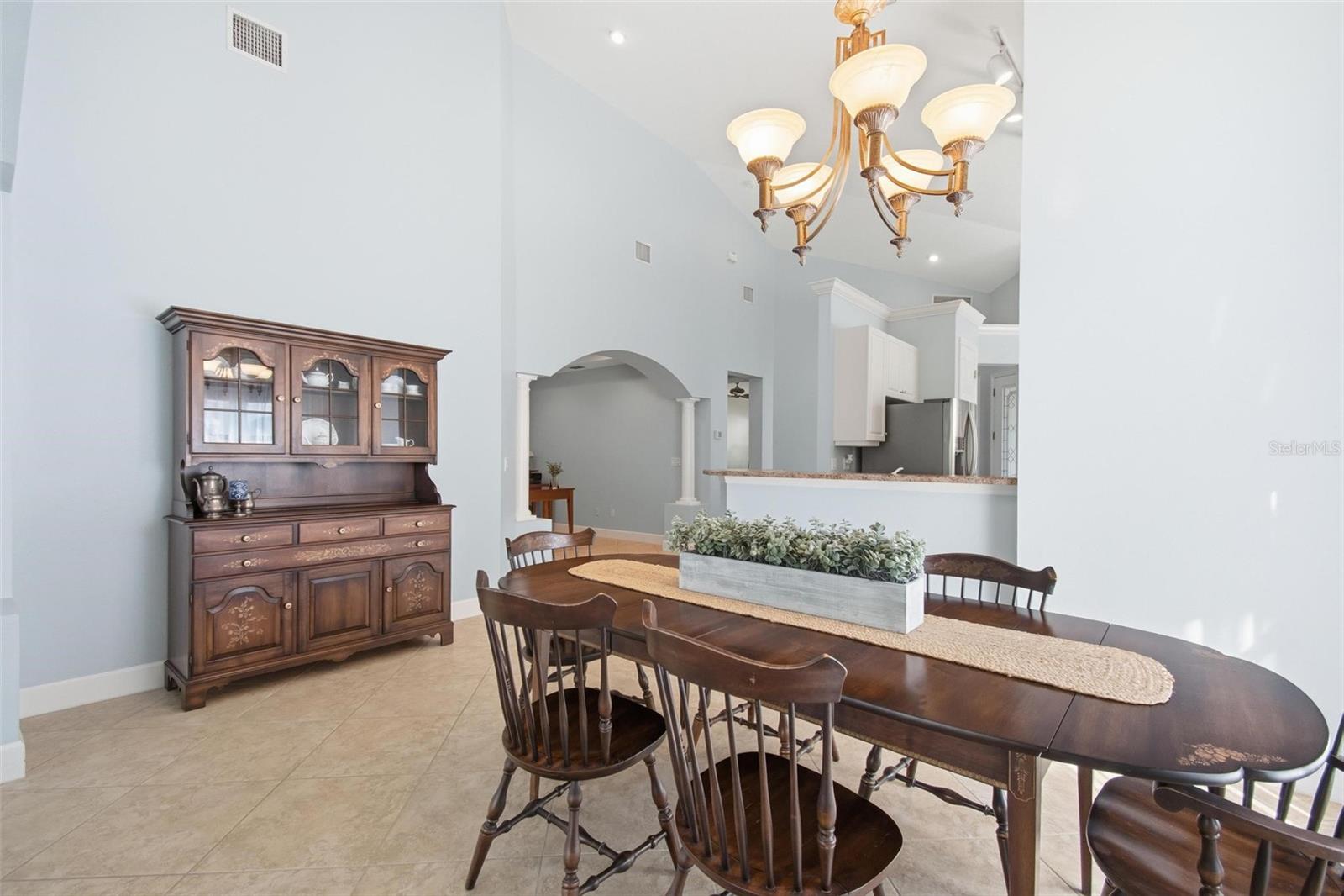 Image 23 of 59 For 3 River Park Drive N