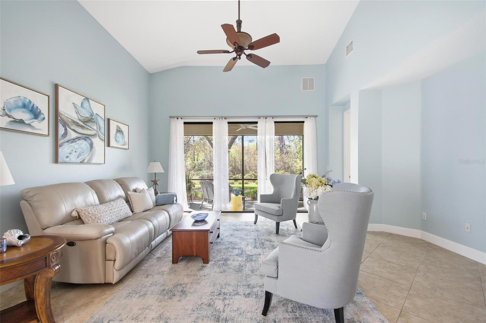 Image 24 of 59 For 3 River Park Drive N