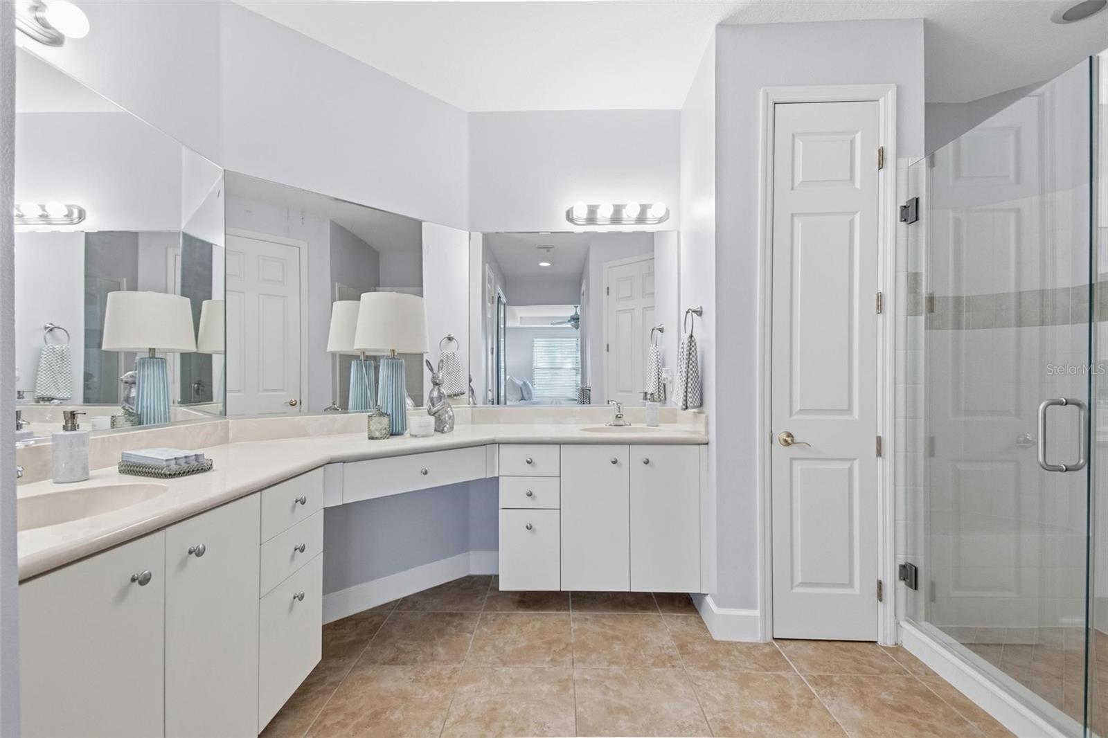 Image 31 of 59 For 3 River Park Drive N