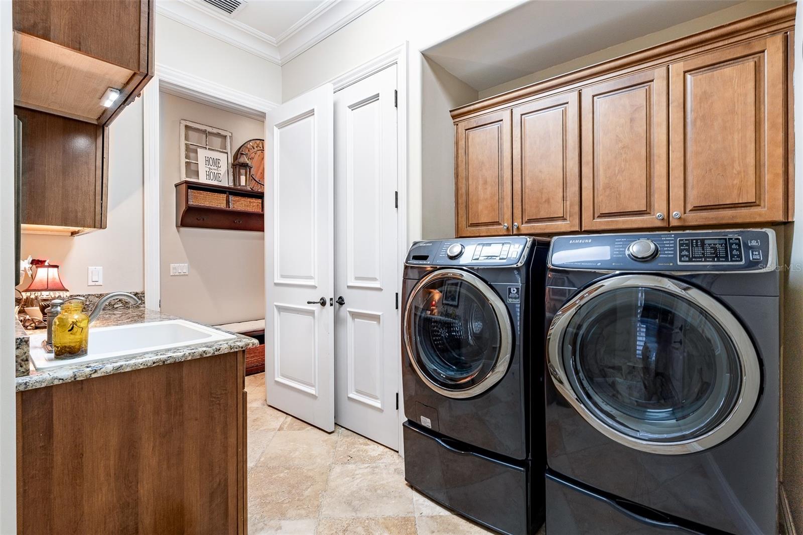 Image 32 of 100 For 7341 Bella Foresta Place