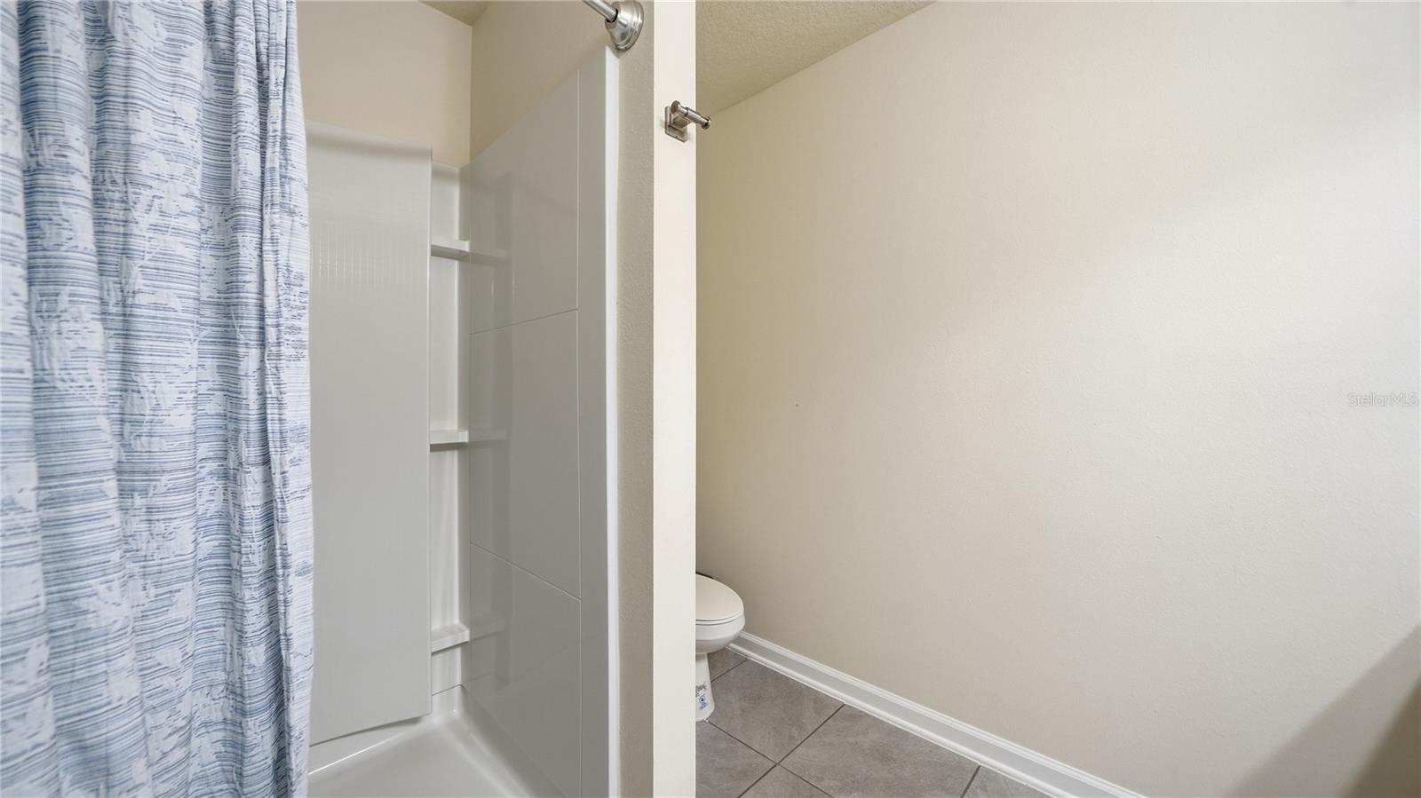 Image 23 of 43 For 172 Redbud Road