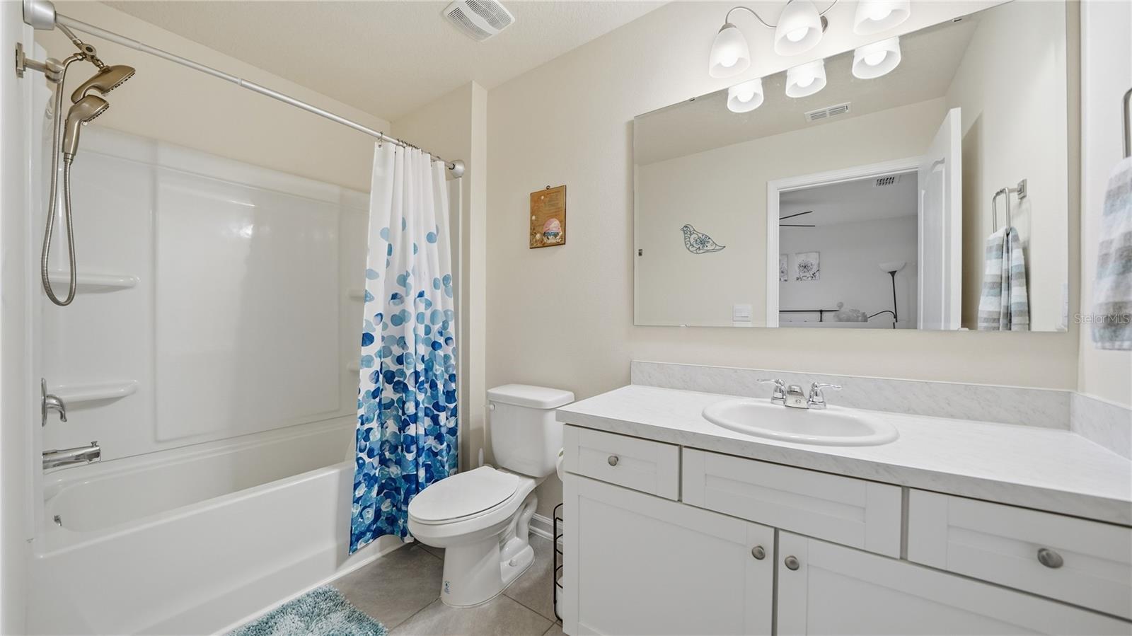 Image 29 of 43 For 172 Redbud Road