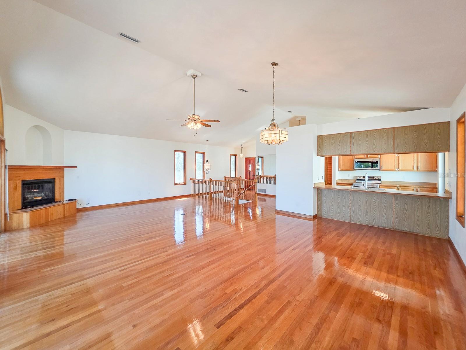 Image 12 of 61 For 2652 Ocean Shore Boulevard