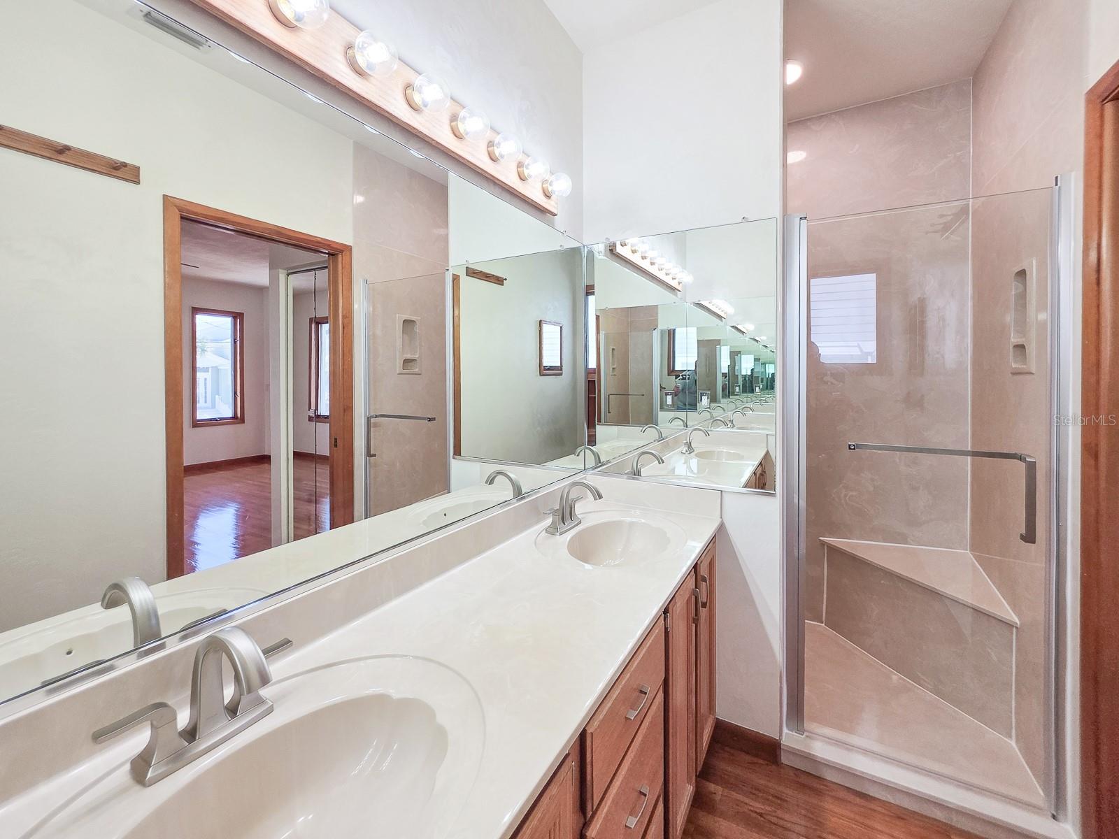 Image 28 of 61 For 2652 Ocean Shore Boulevard