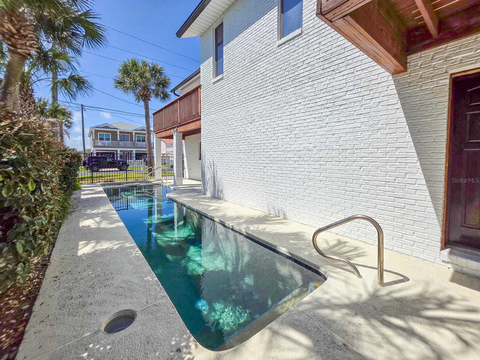 Image 47 of 61 For 2652 Ocean Shore Boulevard