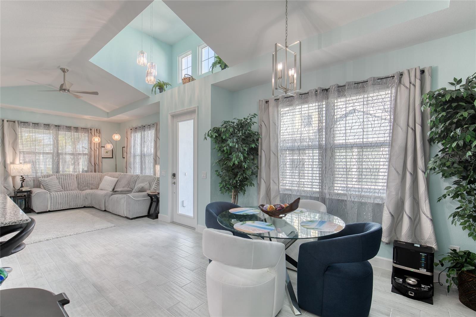 Image 11 of 69 For 373 Hang Loose Way