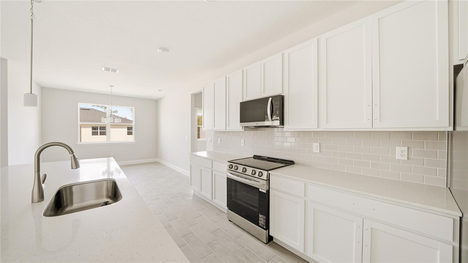 Image 15 of 48 For 34 Seville Orange Path