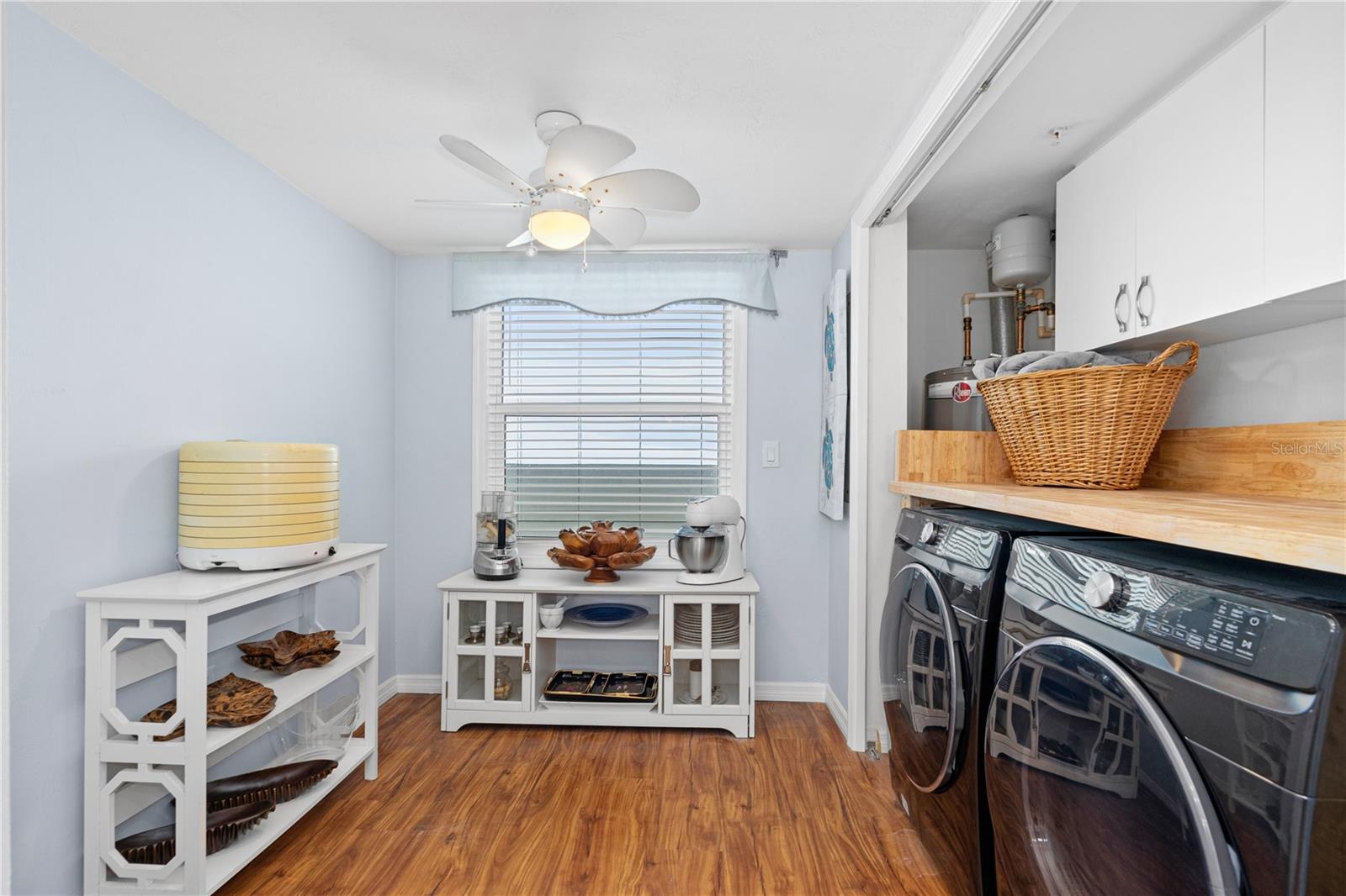 Image 16 of 44 For 3333 Atlantic Avenue 1802