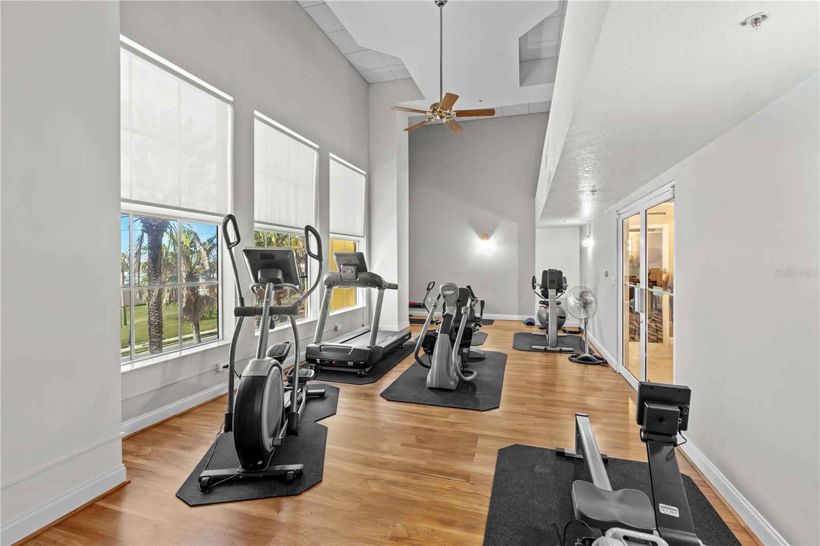 Image 15 of 73 For 2300 Atlantic Avenue 101