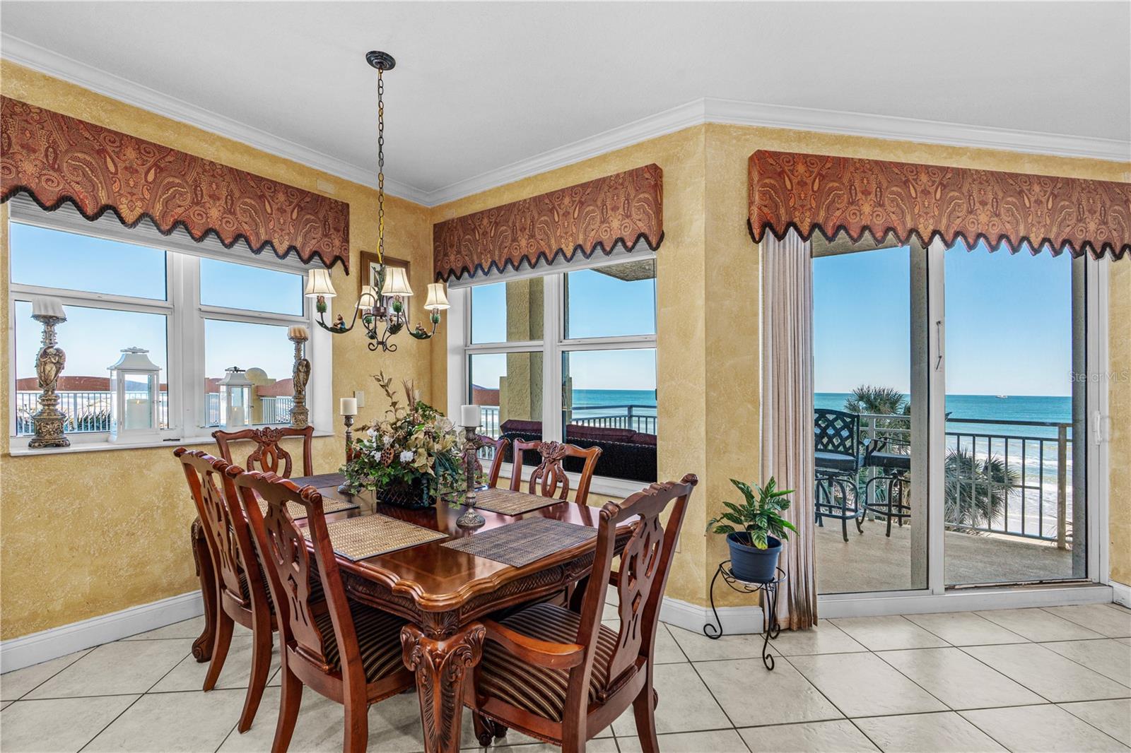 Image 40 of 73 For 2300 Atlantic Avenue 101