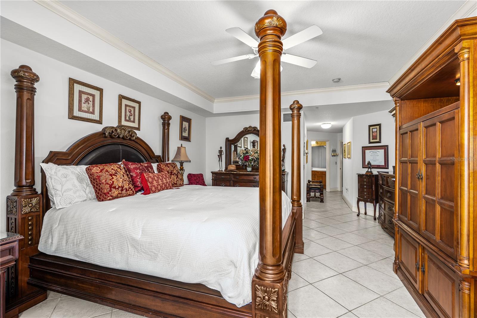 Image 50 of 73 For 2300 Atlantic Avenue 101