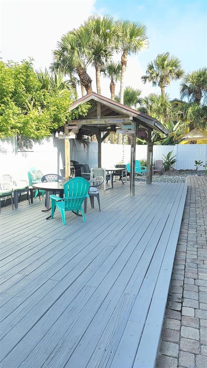 Image 4 of 18 For 108 5th Street 4d