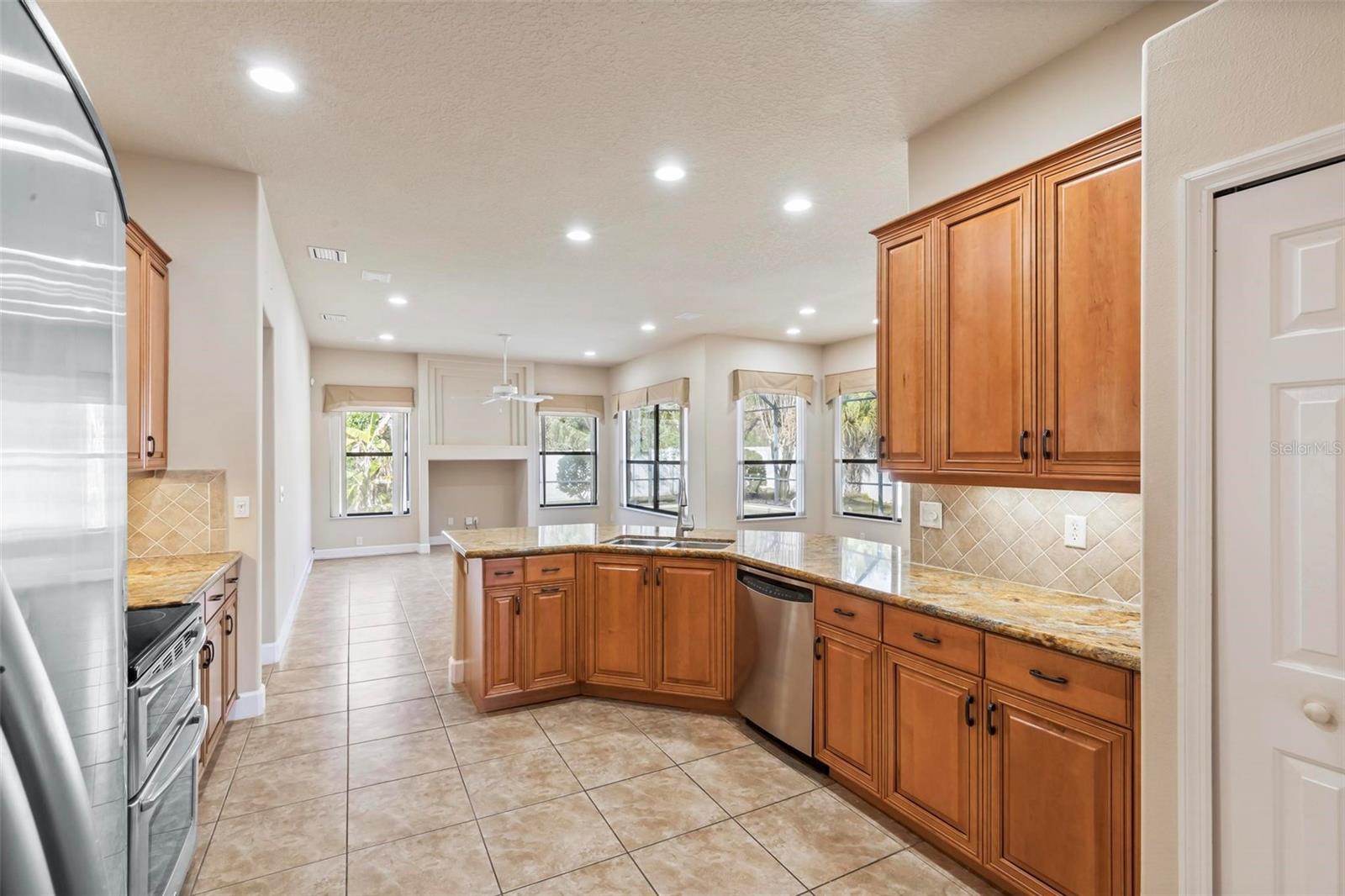 Image 27 of 74 For 88 Covington Lane