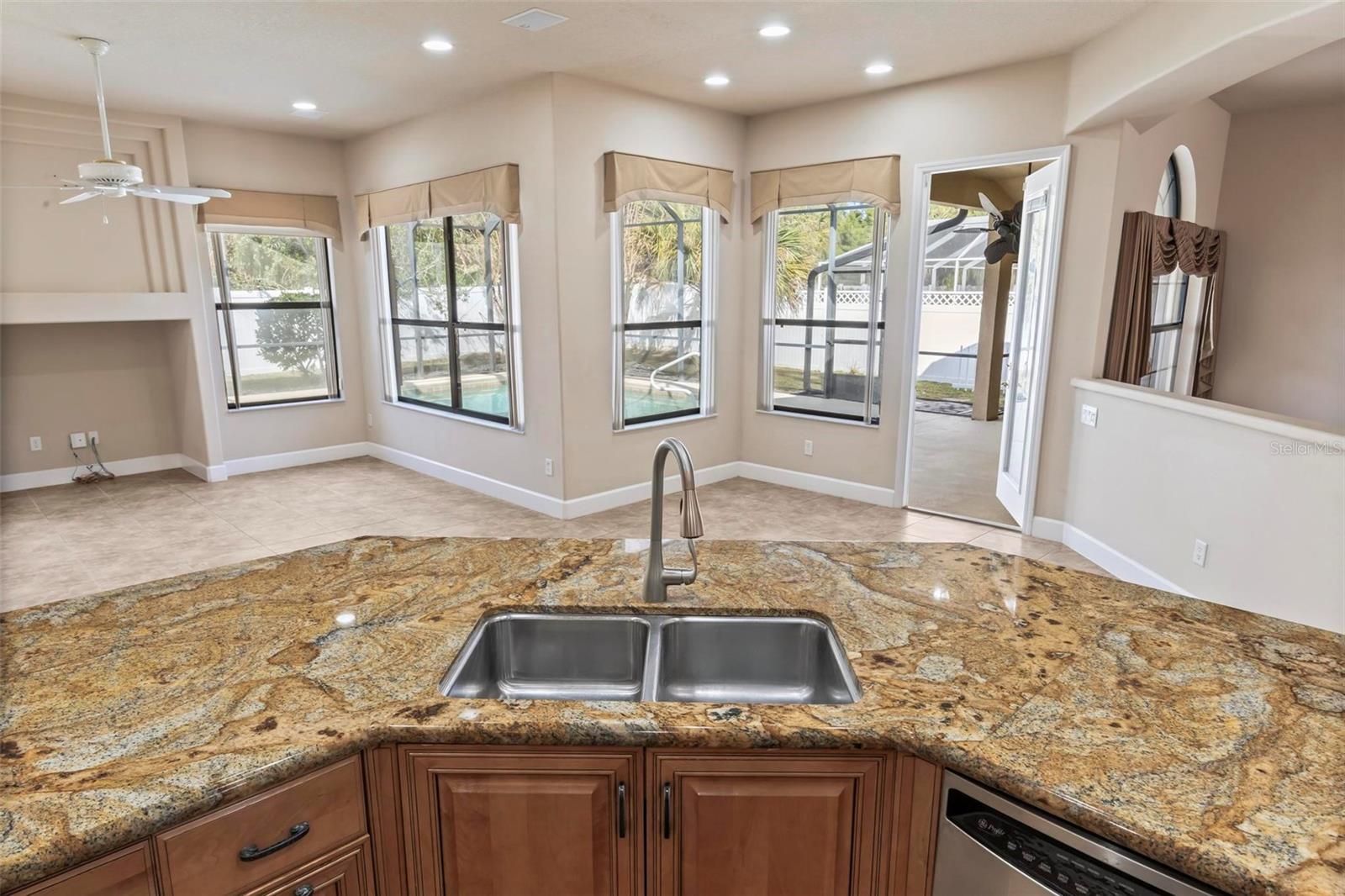 Image 29 of 74 For 88 Covington Lane