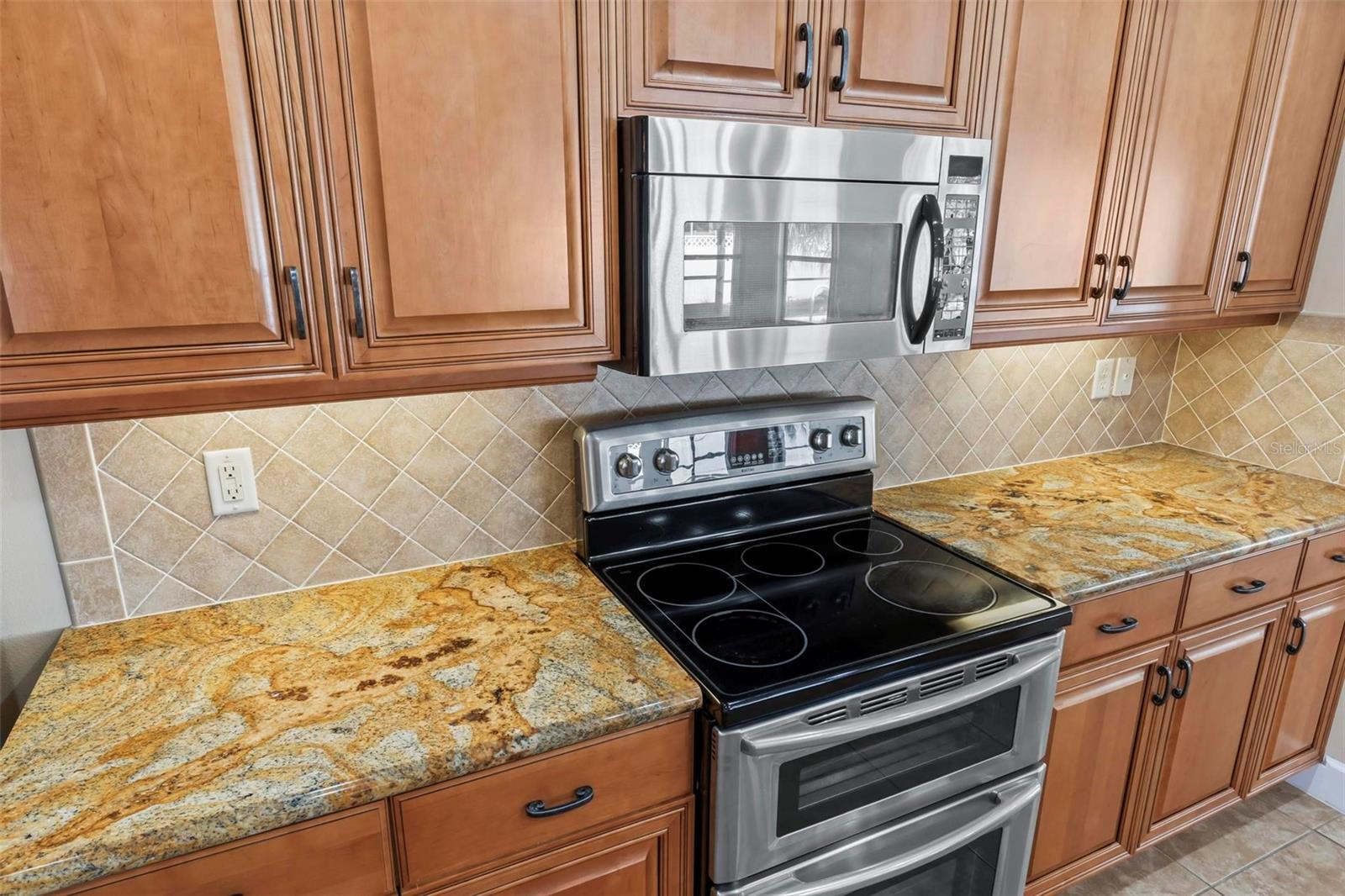 Image 30 of 74 For 88 Covington Lane