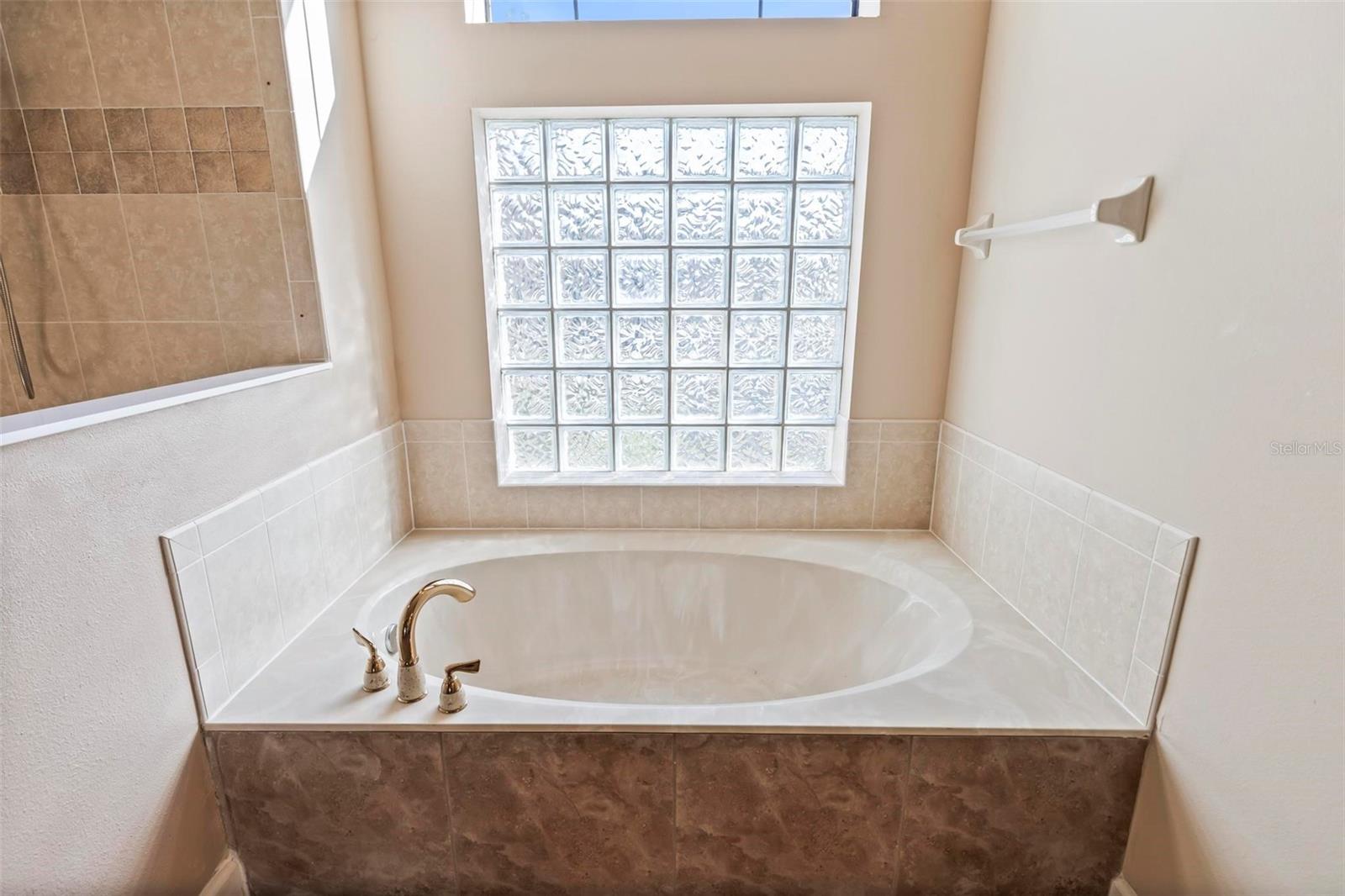 Image 43 of 74 For 88 Covington Lane