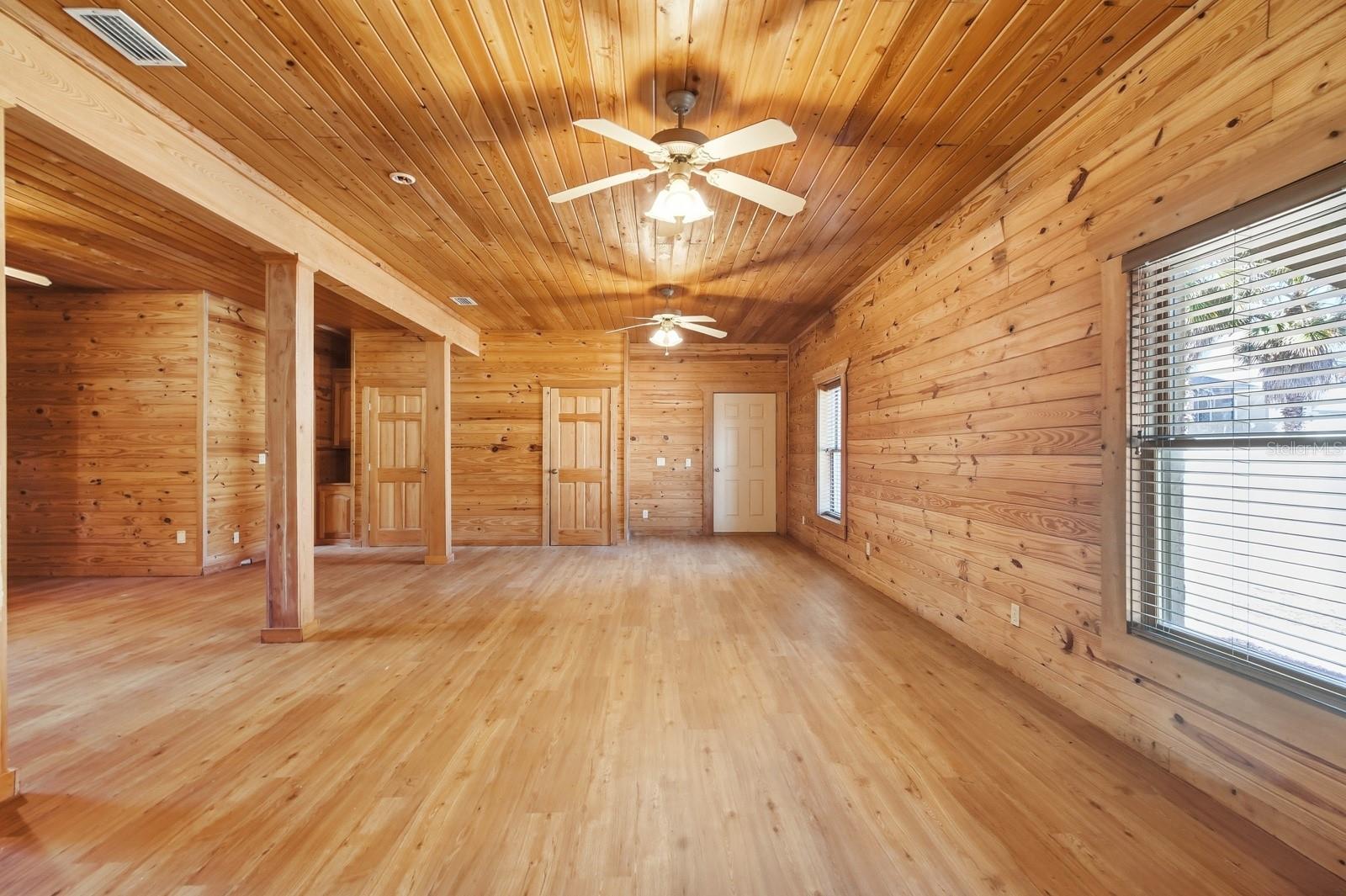 Image 44 of 62 For 109 Avalon Drive