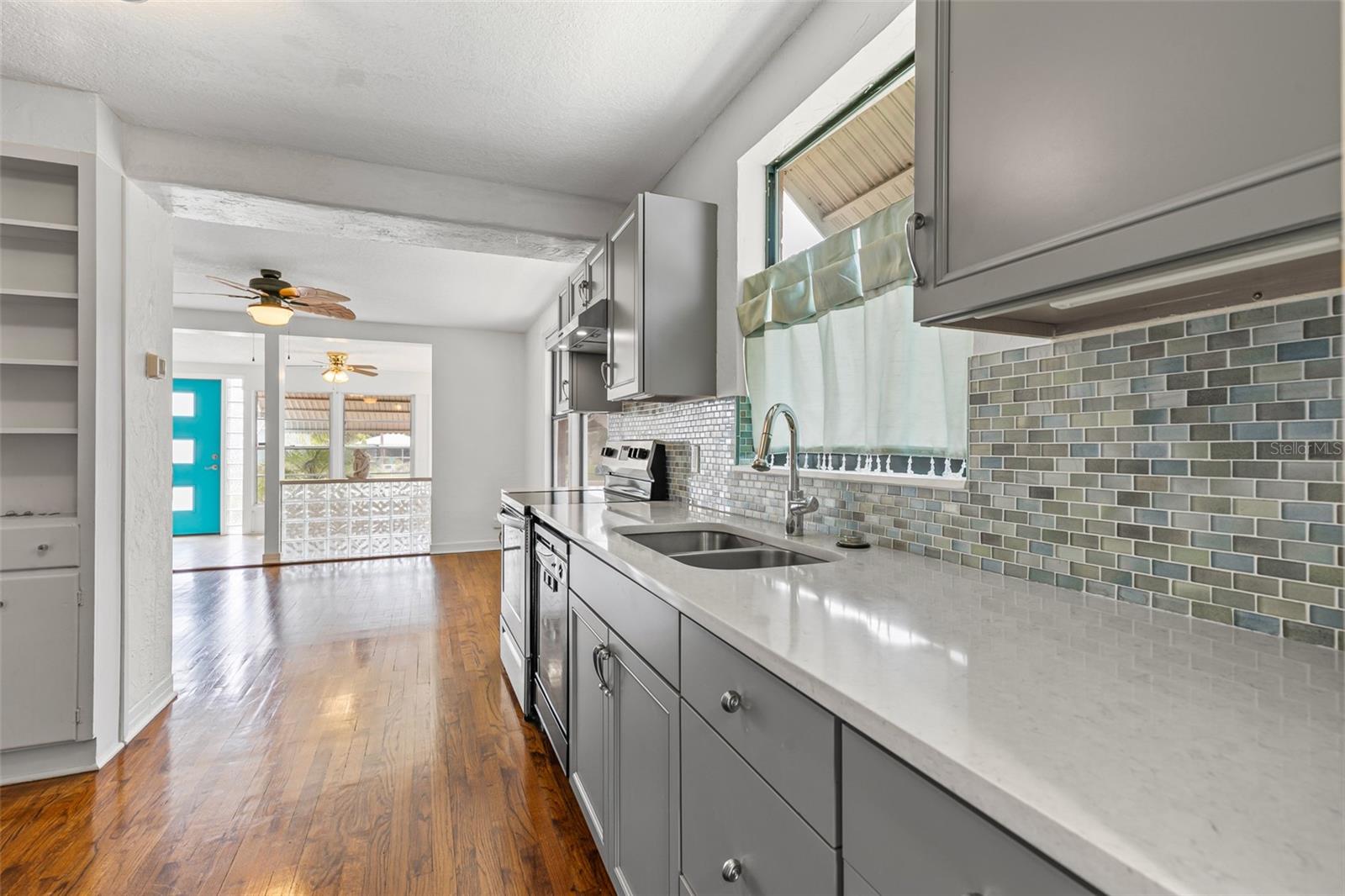 Image 35 of 49 For 517 Revilo Boulevard