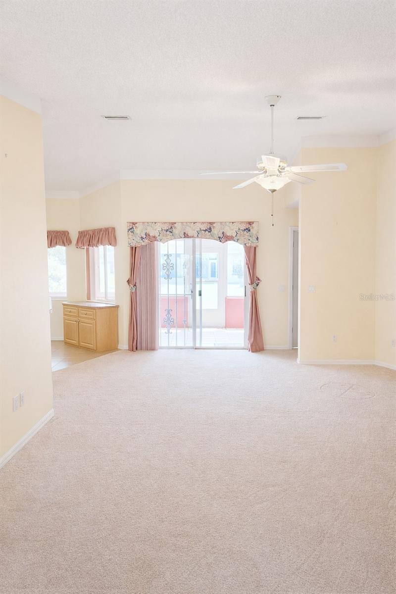 Image 16 of 67 For 12 Warwick Place