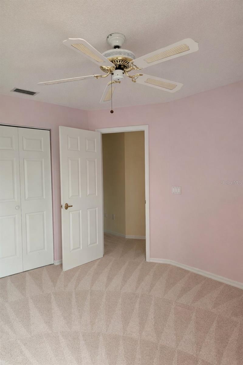 Image 38 of 67 For 12 Warwick Place