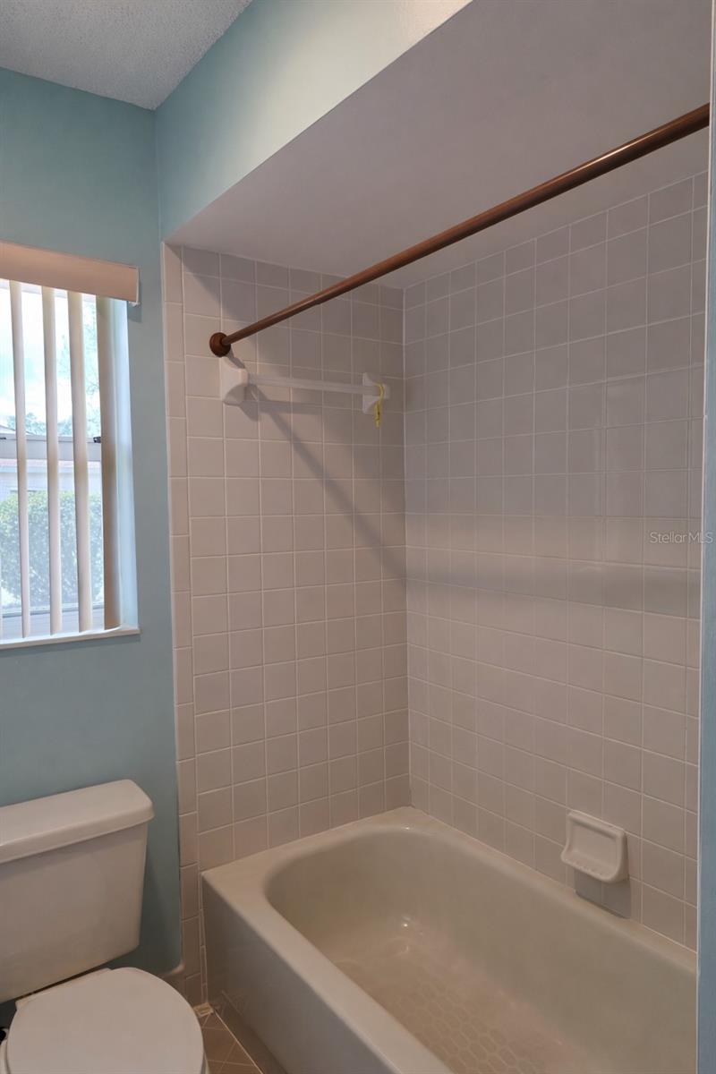 Image 45 of 67 For 12 Warwick Place