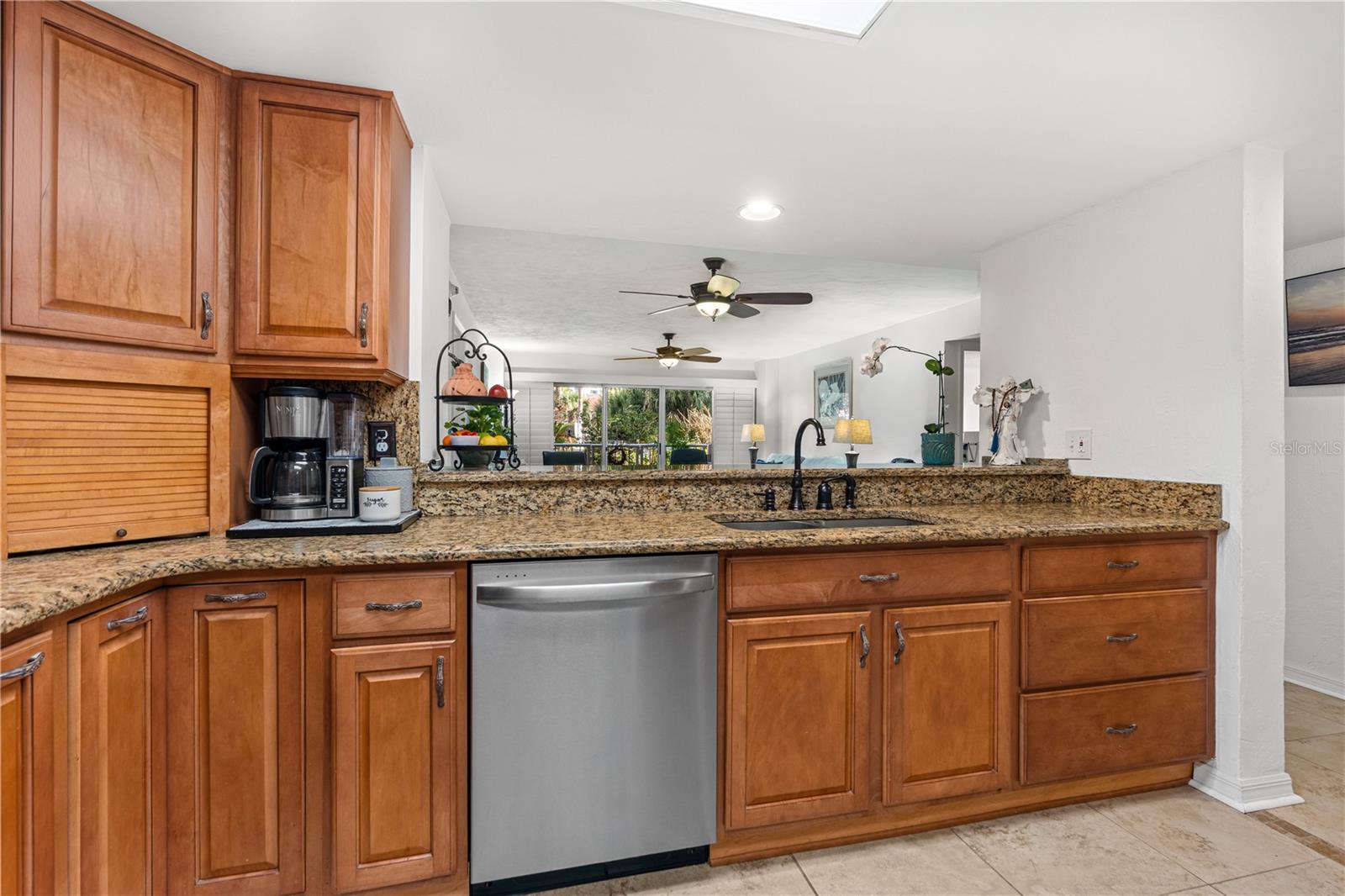 Image 15 of 58 For 3 Oceans West Boulevard 1d6