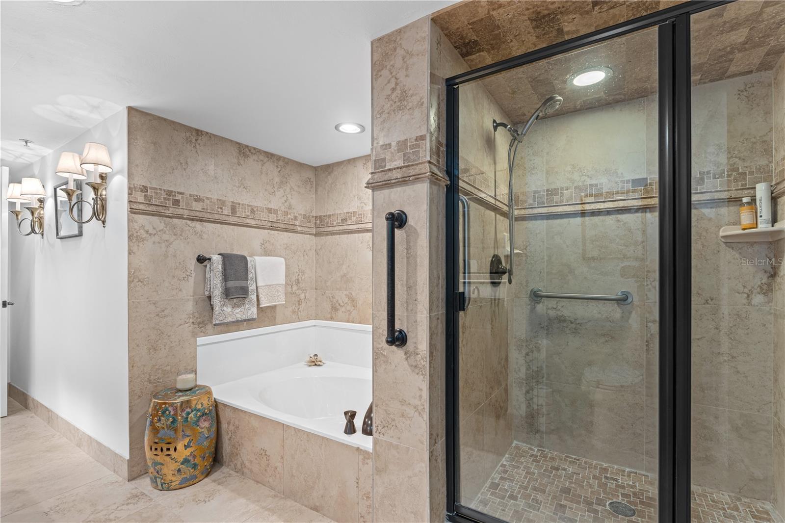 Image 28 of 58 For 3 Oceans West Boulevard 1d6