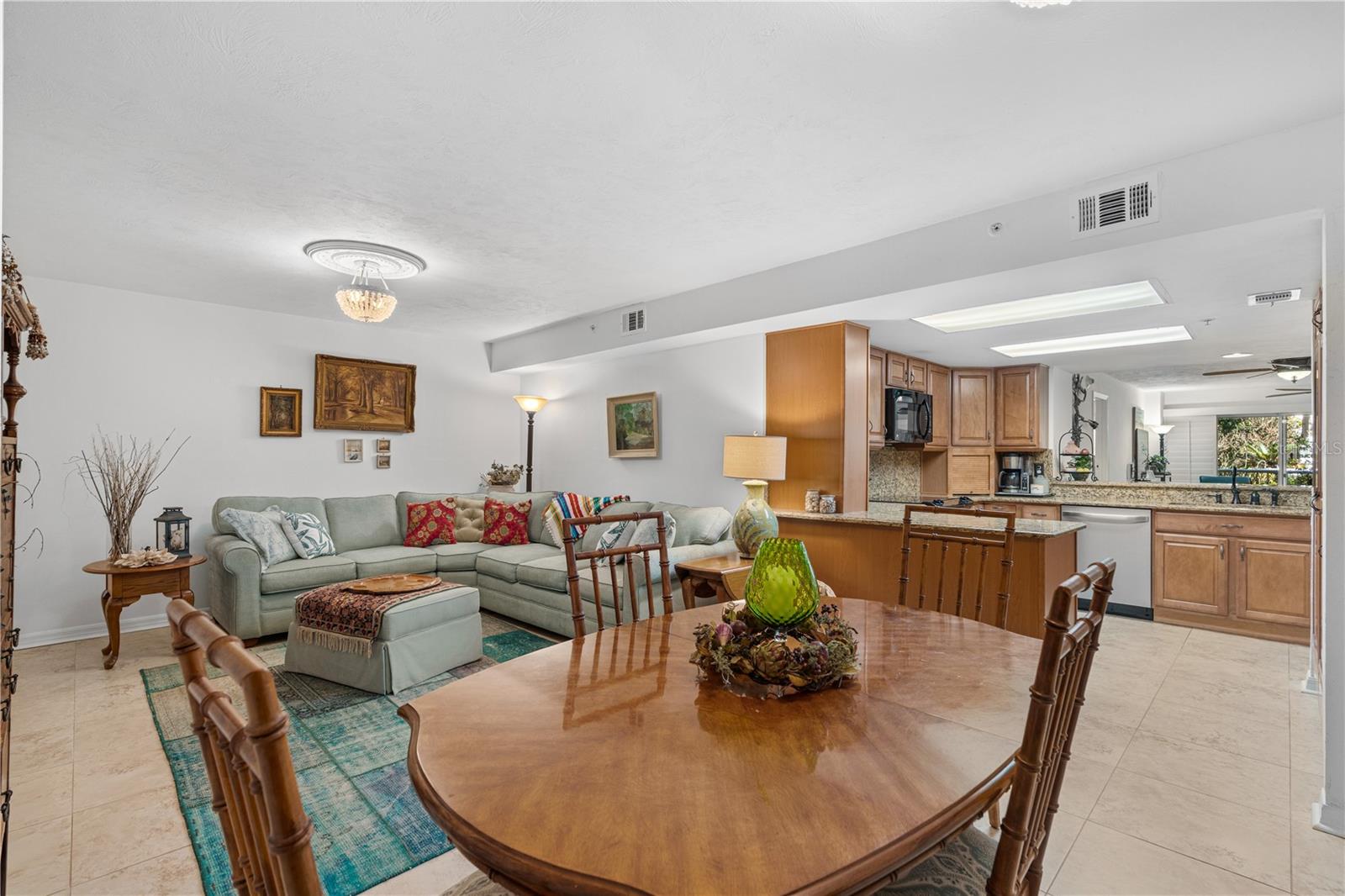 Image 3 of 58 For 3 Oceans West Boulevard 1d6