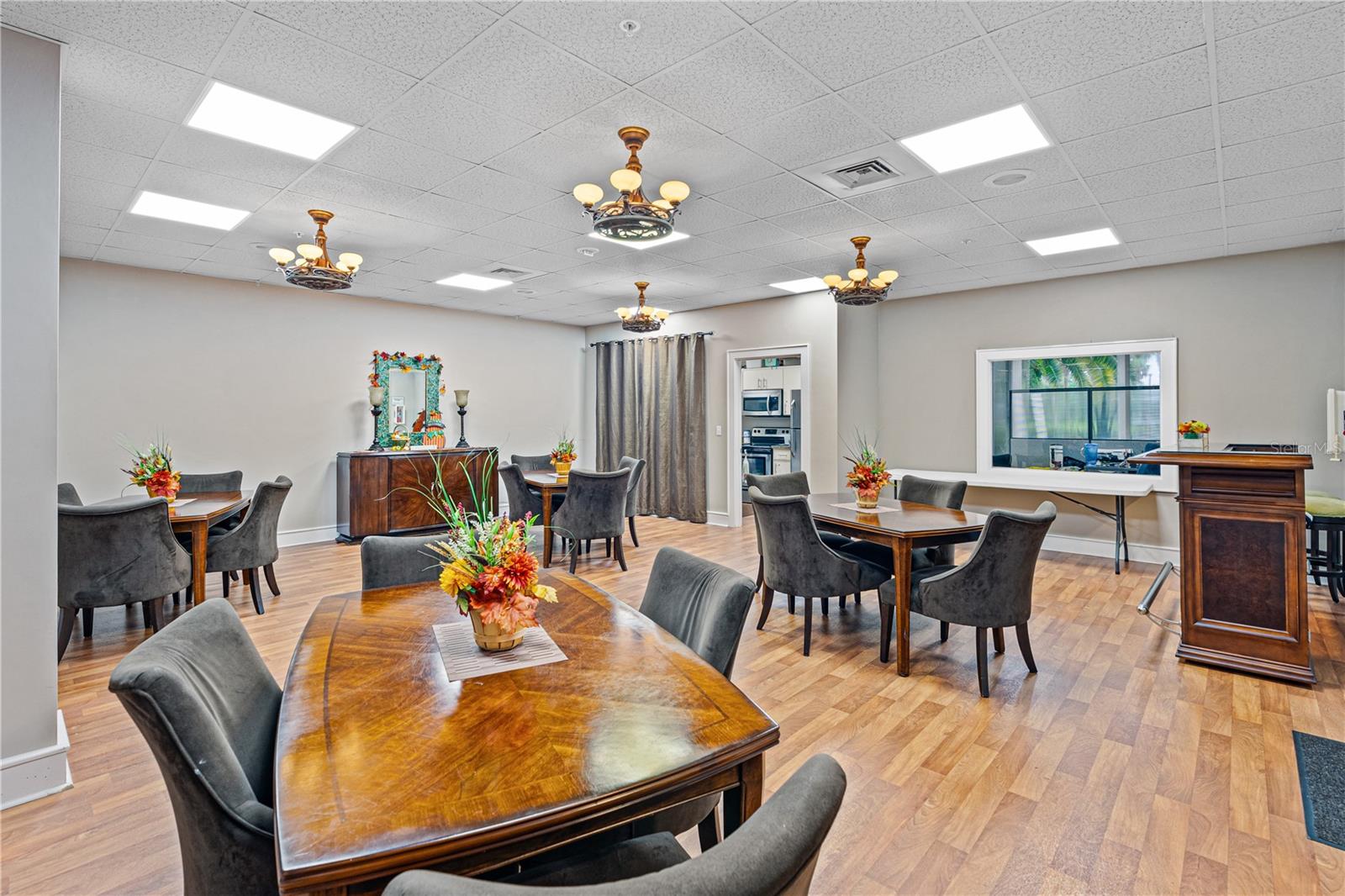 Image 47 of 58 For 3 Oceans West Boulevard 1d6