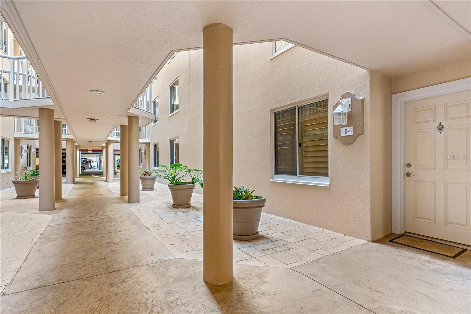 Image 7 of 58 For 3 Oceans West Boulevard 1d6