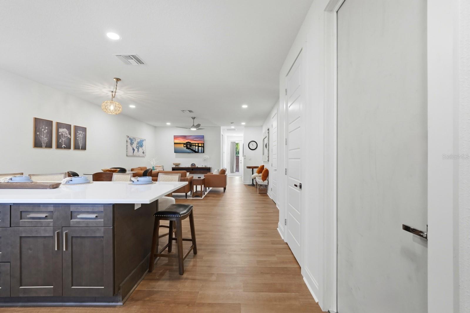 Image 19 of 39 For 2419 India Palm Drive