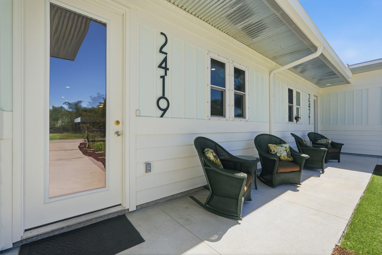 Image 2 of 39 For 2419 India Palm Drive