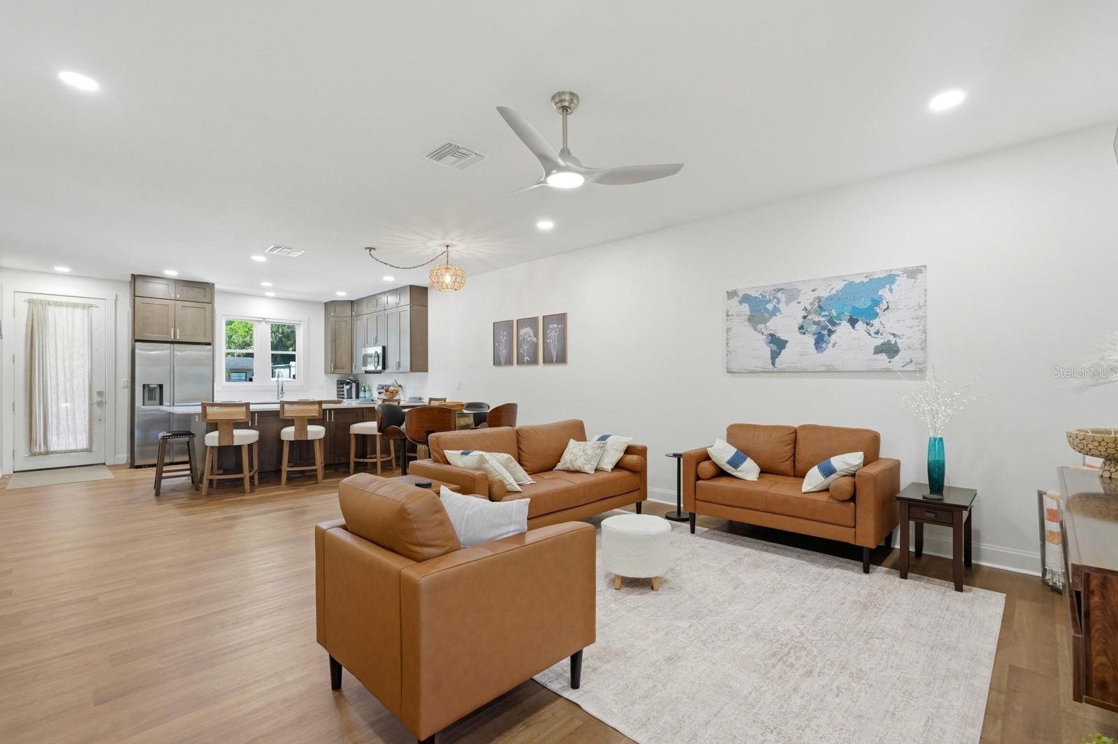 Image 22 of 39 For 2419 India Palm Drive