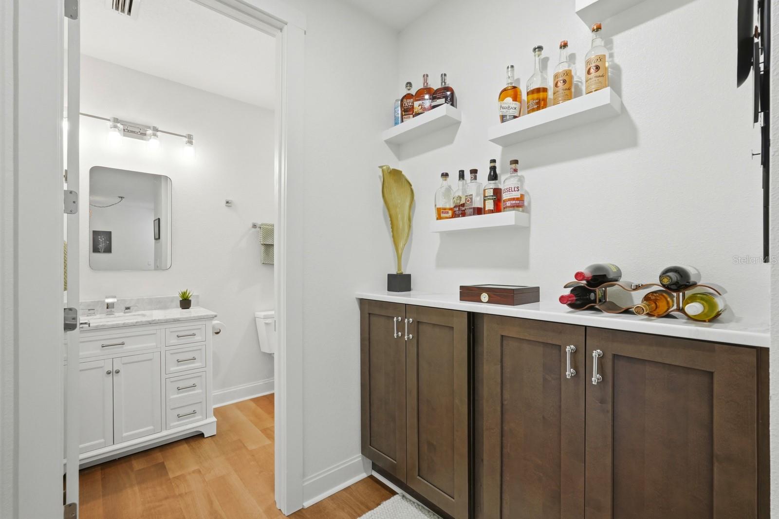 Image 26 of 39 For 2419 India Palm Drive