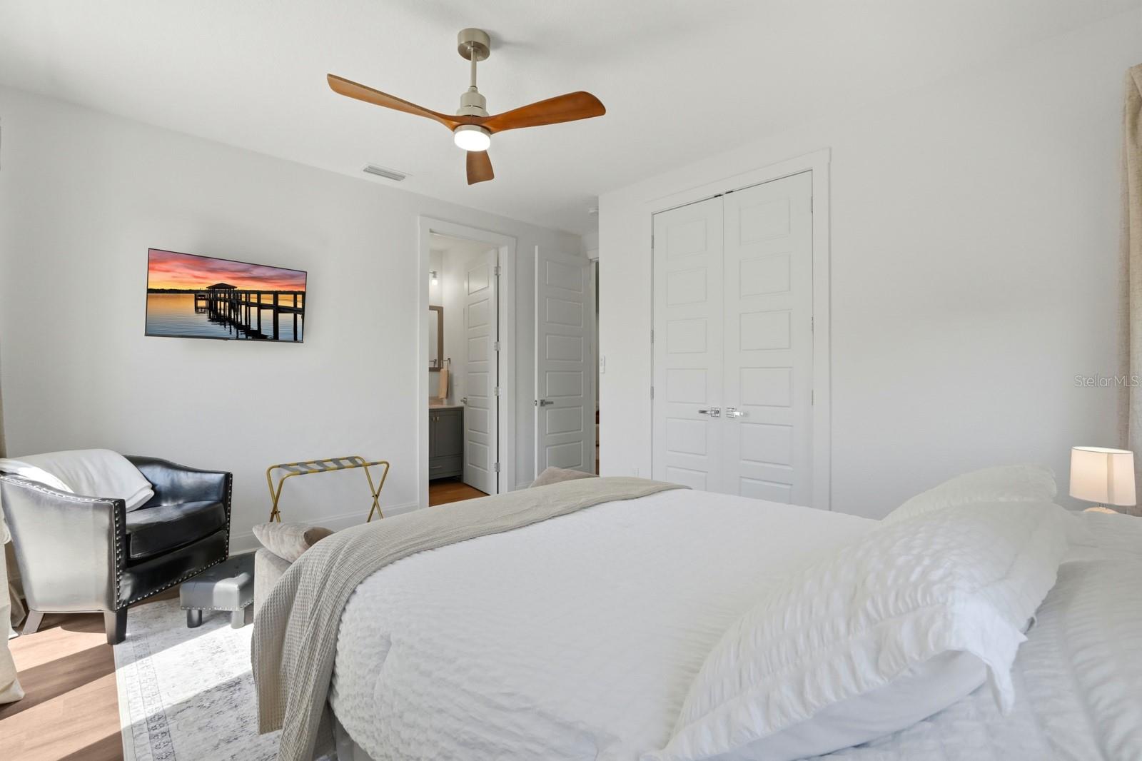 Image 31 of 39 For 2419 India Palm Drive