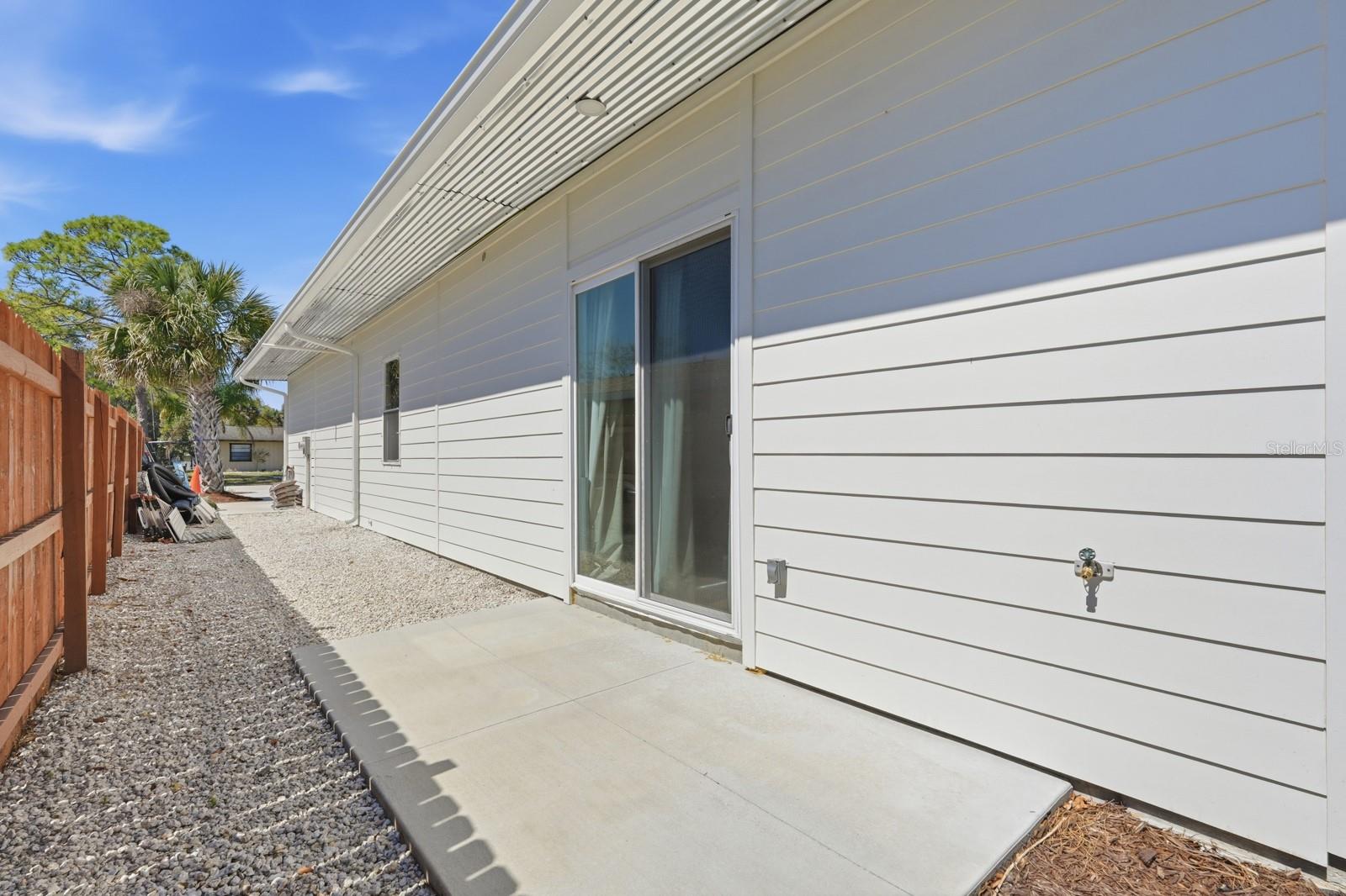 Image 33 of 39 For 2419 India Palm Drive