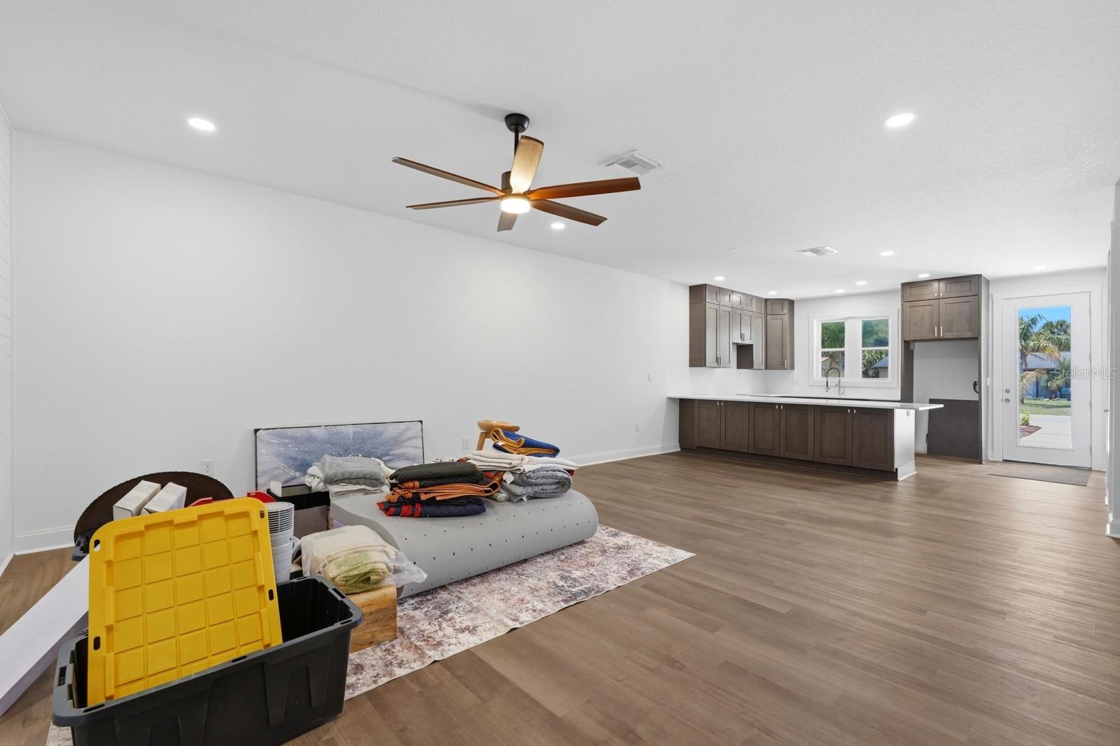 Image 5 of 39 For 2419 India Palm Drive