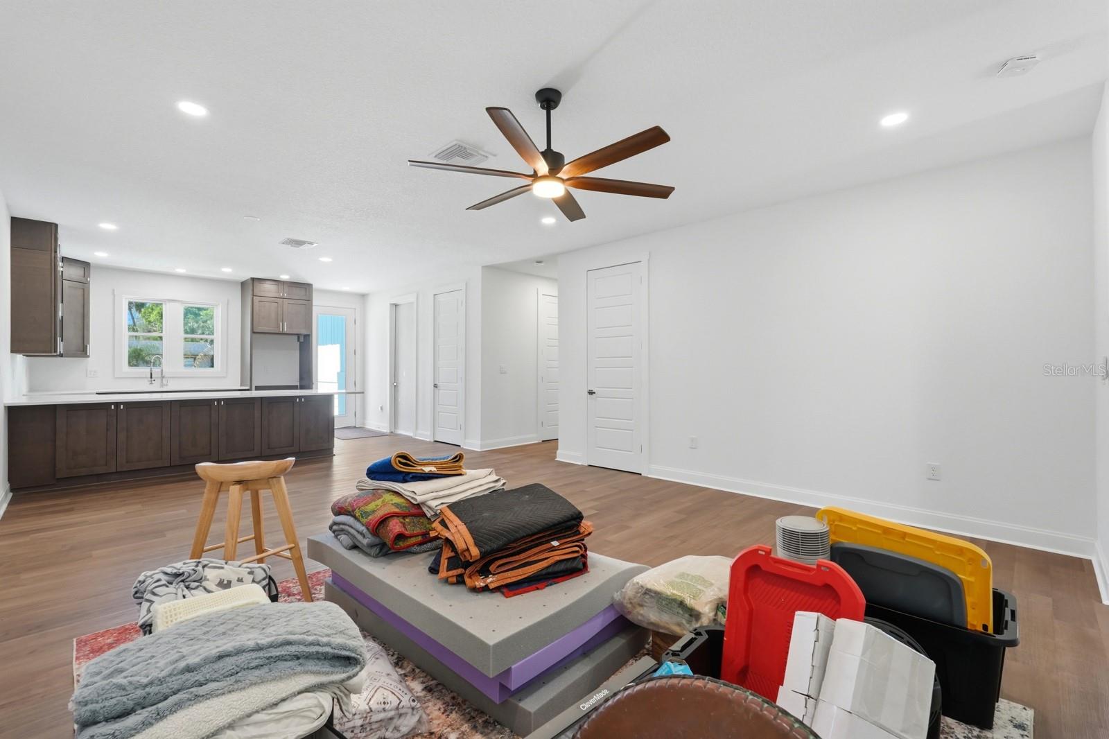 Image 6 of 39 For 2419 India Palm Drive