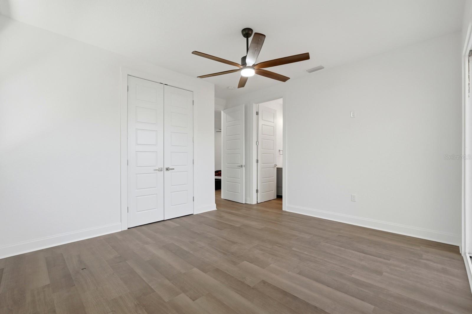 Image 9 of 39 For 2419 India Palm Drive