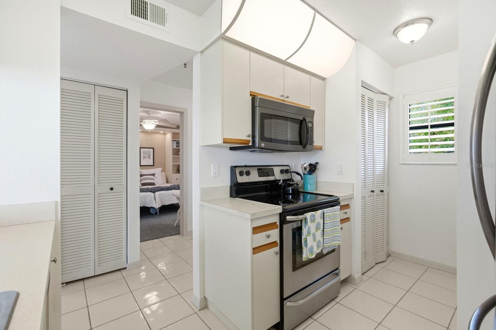 Image 9 of 29 For 460 Bouchelle Drive 101